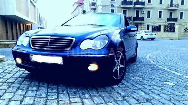 Mercedes C 220 2001, 374,000 km - 2.2 l - Bakı