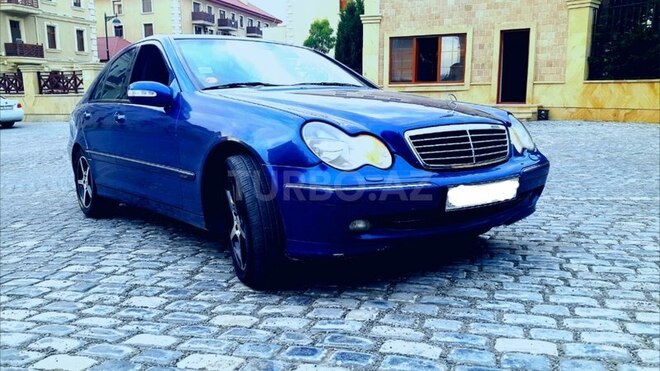 Mercedes C 220 2001, 374,000 km - 2.2 l - Bakı