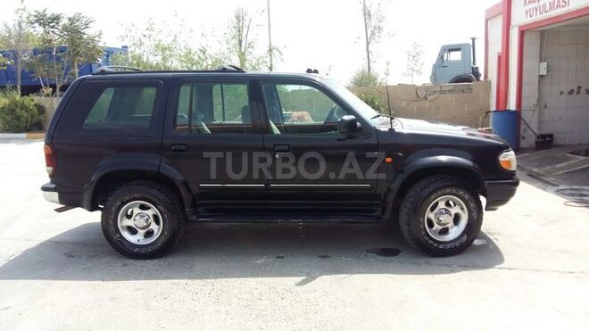 Ford Explorer 1998, 175,000 km - 0.4 l - Bakı