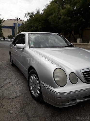 Mercedes E 240 1999, 260,000 km - 2.6 l - Bakı