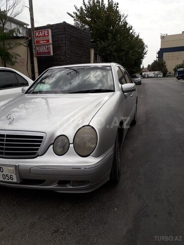 Mercedes E 240 1999, 260,000 km - 2.6 l - Bakı