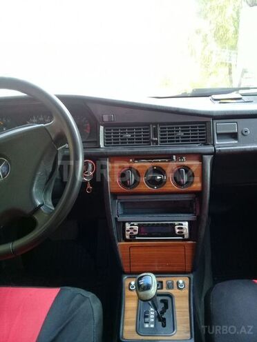 Mercedes 190 1991, 186,000 km - 2.0 l - Bakı