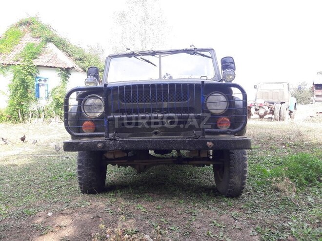 UAZ 469 1989, 130,000 km - 2.4 l - Lerik