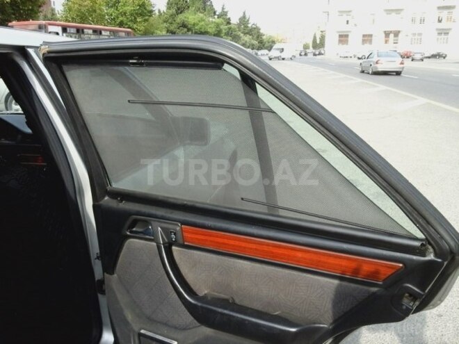 Mercedes E 280 1995, 333,500 km - 2.8 л - Bakı