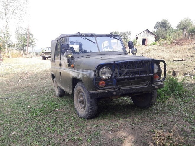 UAZ 469 1989, 130,000 km - 2.4 l - Lerik