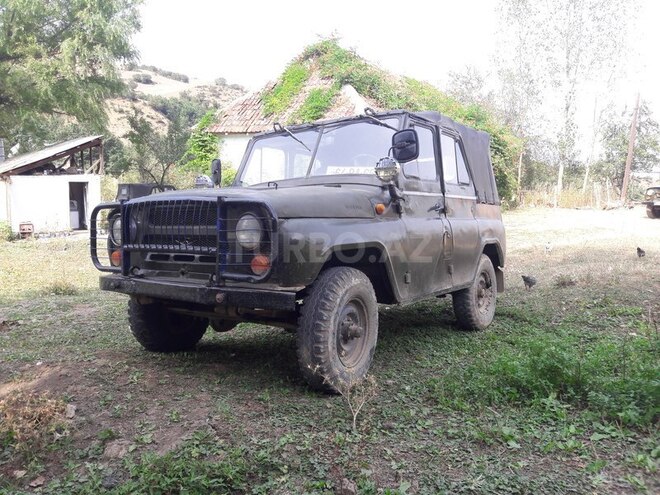 UAZ 469 1989, 130,000 km - 2.4 l - Lerik
