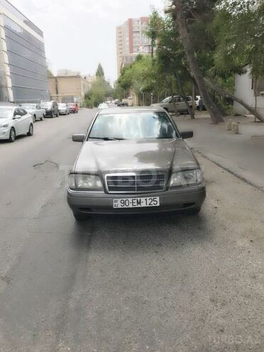 Mercedes C 220 1993, 22,500 km - 2.2 l - Bakı