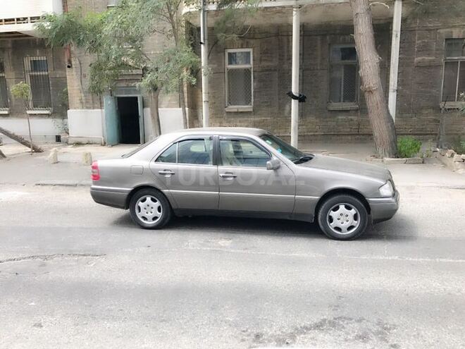 Mercedes C 220 1993, 22,500 km - 2.2 l - Bakı