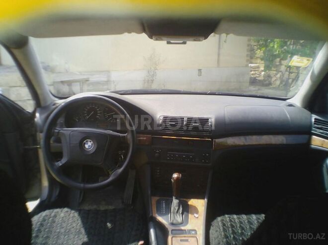 BMW 523 1996, 256,000 km - 2.5 l - Bakı
