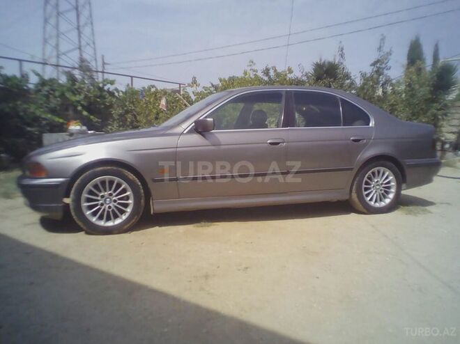 BMW 523 1996, 256,000 km - 2.5 l - Bakı