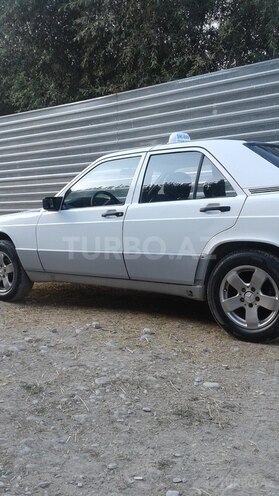 Mercedes 190 1990, 350,000 km - 0.2 l - Şəki