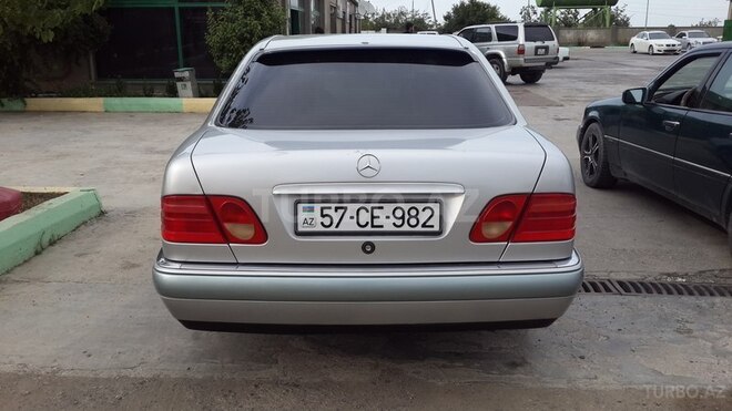 Mercedes E 200 1996, 325,000 km - 2.0 л - Şəmkir