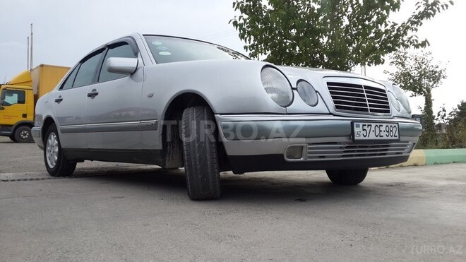 Mercedes E 200 1996, 325,000 km - 2.0 л - Şəmkir
