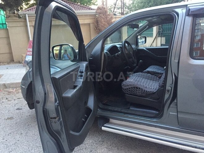 Nissan Navara 2011, 221,000 km - 2.5 l - Bakı