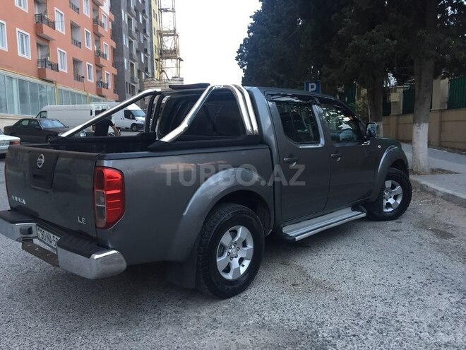 Nissan Navara 2011, 221,000 km - 2.5 l - Bakı