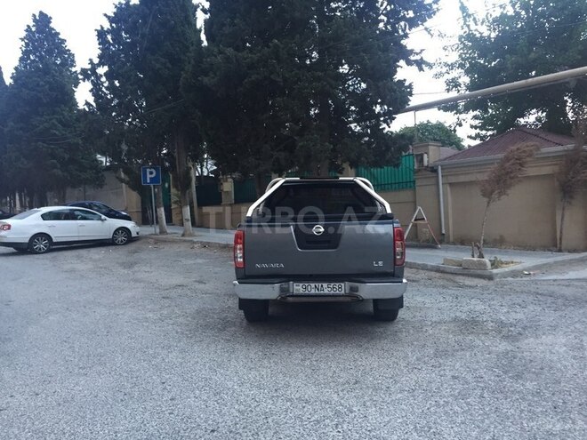 Nissan Navara 2011, 221,000 km - 2.5 l - Bakı