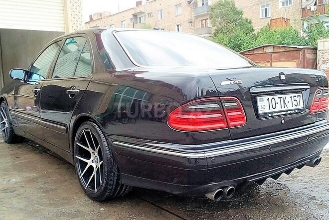 Mercedes E 320 2001, 250,000 km - 3.2 l - Gəncə