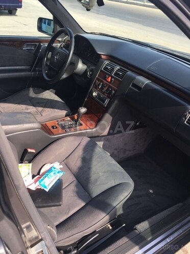 Mercedes E 230 1996, 185,000 km - 2.3 l - Bakı