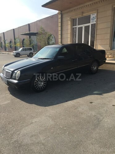 Mercedes E 230 1996, 185,000 km - 2.3 l - Bakı
