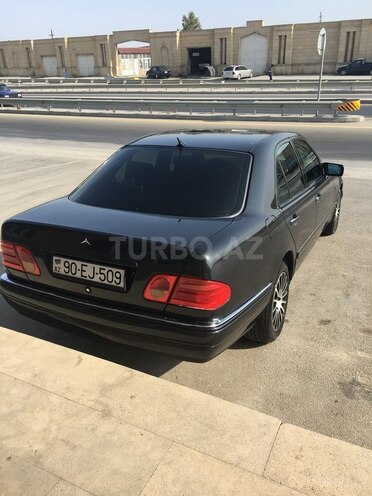 Mercedes E 230 1996, 185,000 km - 2.3 l - Bakı
