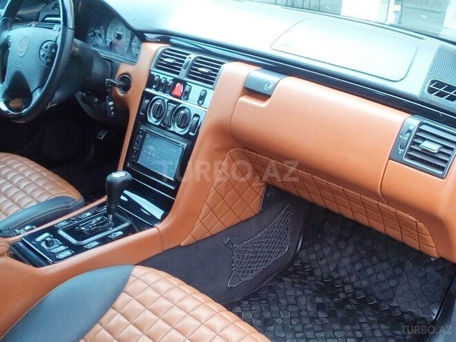 Mercedes E 320 2001, 250,000 km - 3.2 l - Gəncə