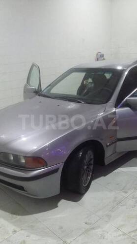 BMW 528 1997, 366,680 km - 2.8 l - Bakı