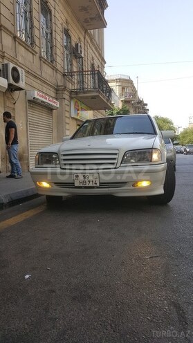 Mercedes C 200 1999, 131,000 km - 2.0 л - Bakı