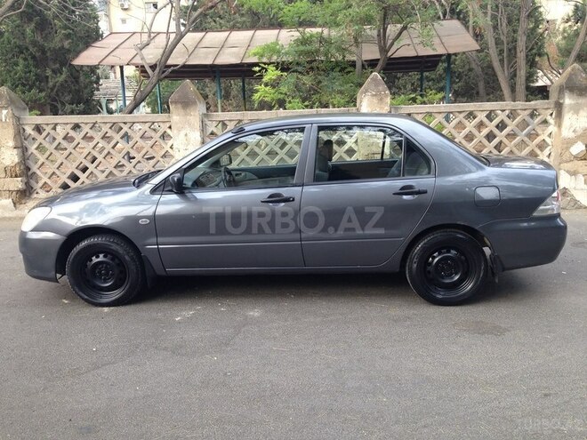 Mitsubishi Lancer 2006, 300,250 km - 1.3 l - Bakı