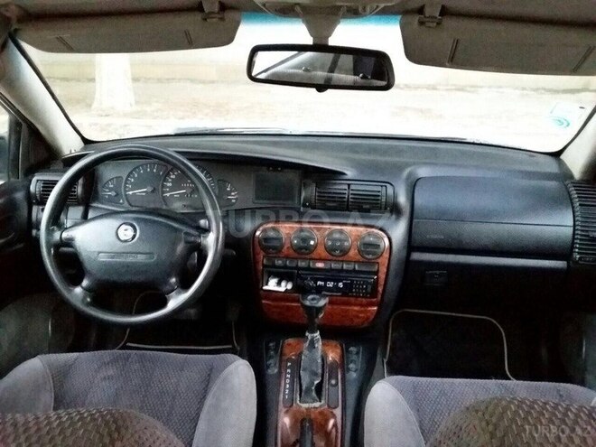 Opel Omega 1997, 304,000 km - 2.0 л - Bakı