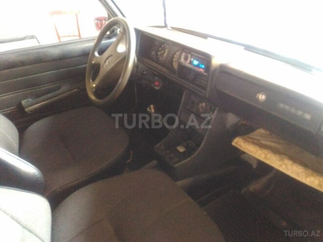 LADA (VAZ) 2107 2006, 127,000 km - 1.6 л - Salyan
