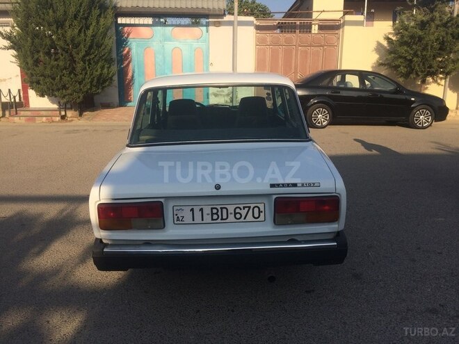 LADA (VAZ) 2107 2006, 250,000 km - 1.6 l - Bakı