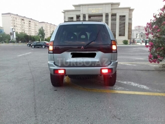 Mitsubishi Pajero 2000, 220,000 km - 2.5 л - Sumqayıt
