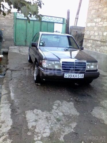 Mercedes E 200 1993, 30,000 km - 0.1 l - Bakı