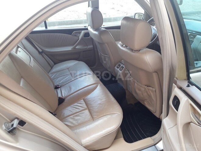 Mercedes E 240 2000, 355,000 km - 2.4 l - Bakı