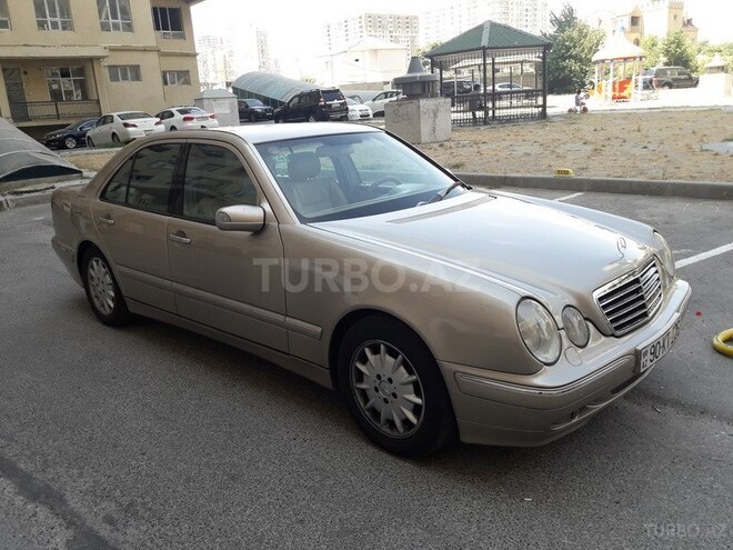 Mercedes E 240 2000, 355,000 km - 2.4 l - Bakı