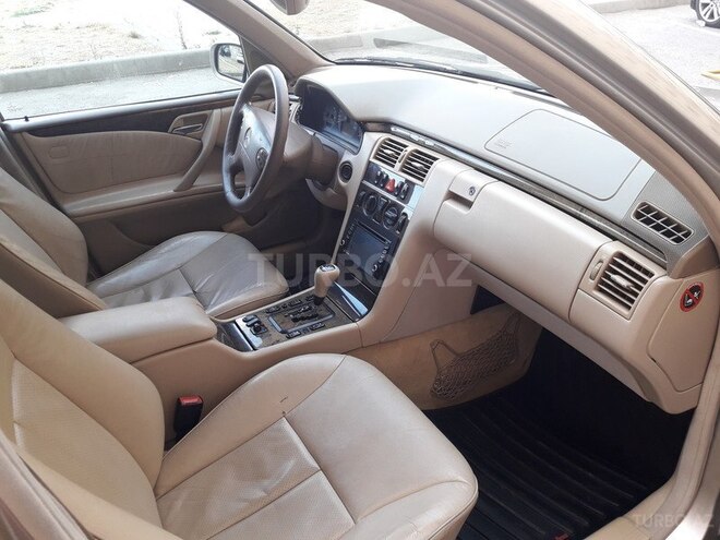 Mercedes E 240 2000, 355,000 km - 2.4 l - Bakı