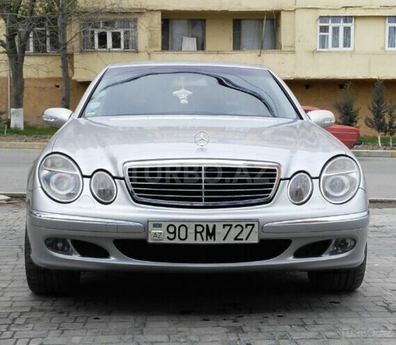 Mercedes E 220 2002, 360,000 km - 0.2 л - Sumqayıt