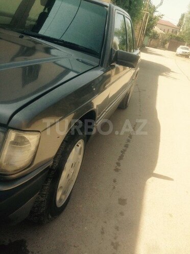 Mercedes 190 1992, 254,713 km - 1.8 l - Bakı