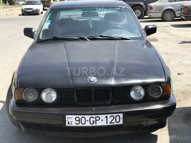 BMW 520 1988, 300,000 km - 2.0 l - Bakı
