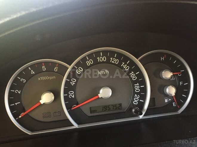 Kia Sorento 2006, 195,000 km - 2.5 l - Masallı