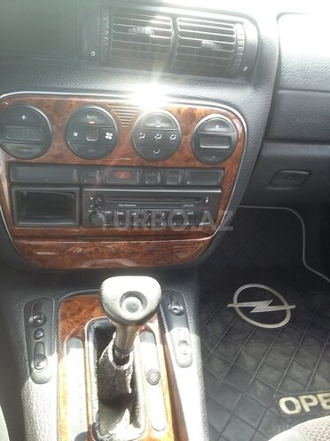 Opel Omega 1999, 268,502 km - 2.0 л - Bakı