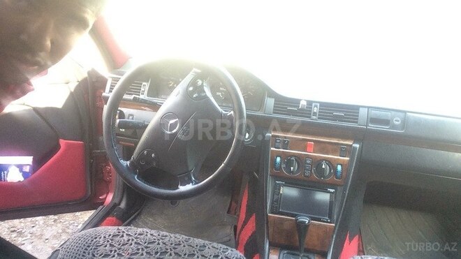 Mercedes E 250 1993, 446,000 km - 0.3 l - Bakı