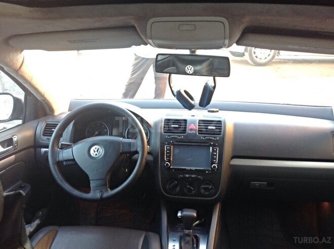 Volkswagen Jetta 2007, 178,000 km - 2.5 л - Bakı