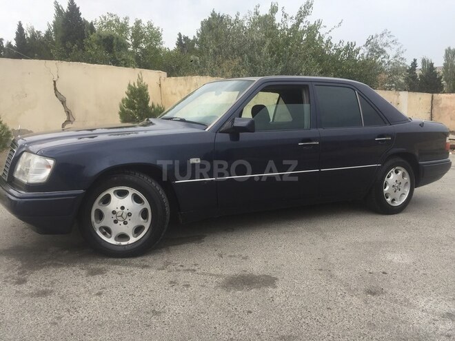 Mercedes E 280 1995, 250,377 km - 2.8 l - Bakı