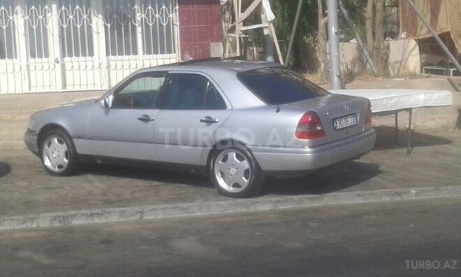Mercedes C 220 1995, 2,421,352 km - 2.2 l - Bakı