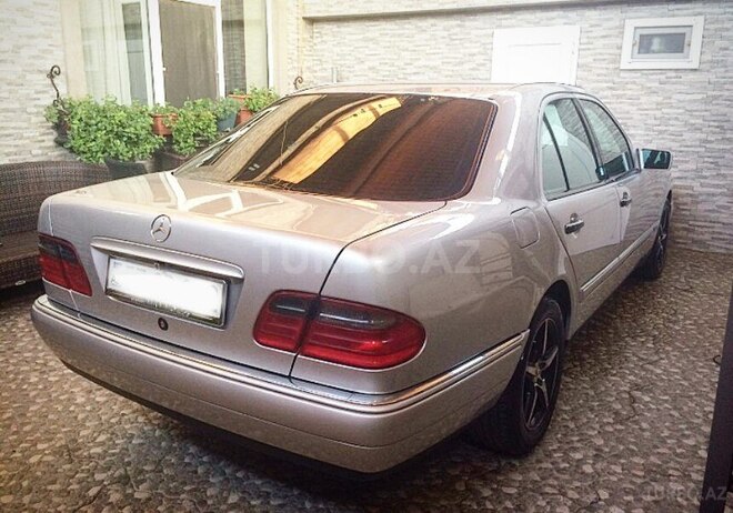 Mercedes E 200 1997, 316,000 km - 2.0 l - Bakı