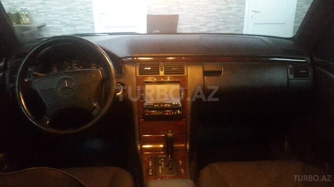 Mercedes E 200 1997, 316,000 km - 2.0 l - Bakı