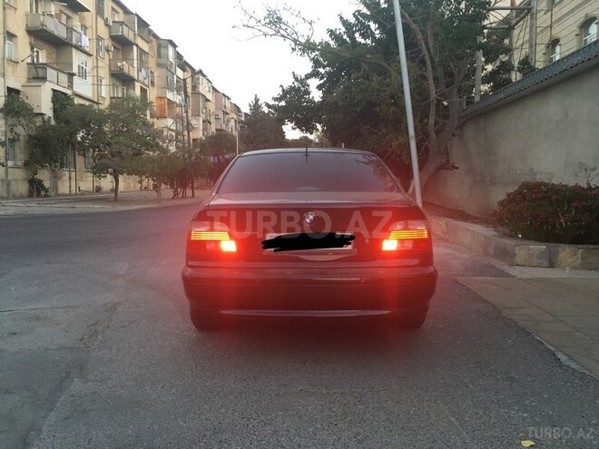 BMW 530 2001, 215,000 km - 3.0 l - Bakı