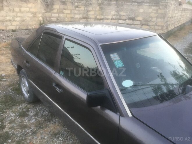 Mercedes E 200 1992, 345,000 km - 2.0 l - Kürdəmir