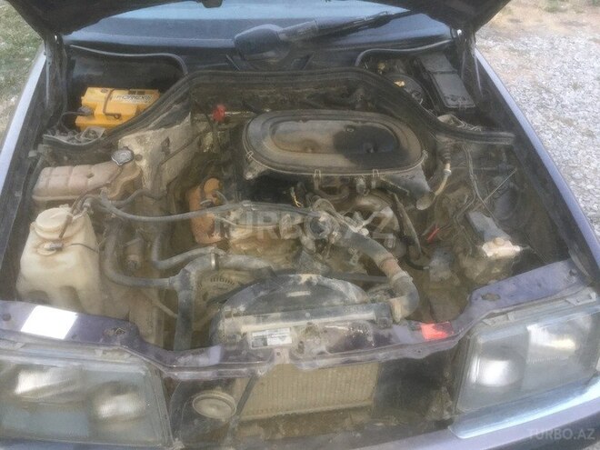Mercedes E 200 1992, 345,000 km - 2.0 l - Kürdəmir